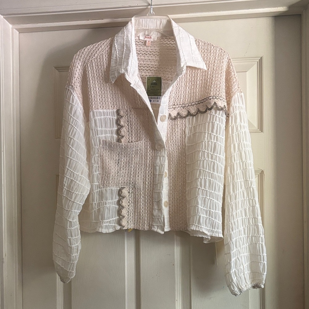 Women's White and Cream Button-Up Top